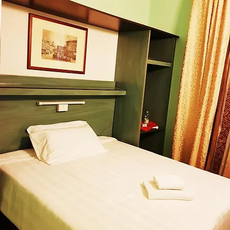 Ponte Degli Scalzi Bed and breakfast Venecia