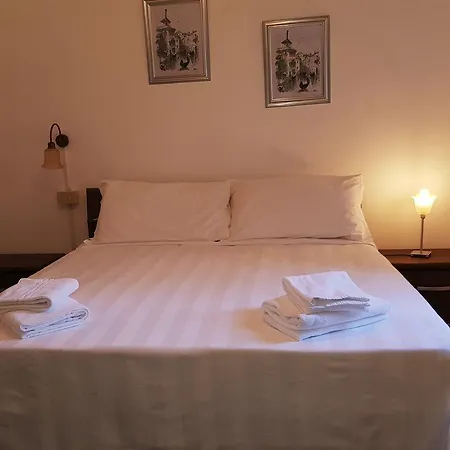 Ponte Degli Scalzi Bed & Breakfast Venezia